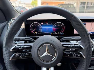Mercedes GLA 200 Night Edition — photo 21