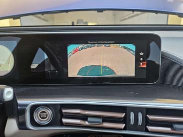 Mercedes EQC 400 — photo 19