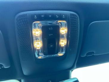 Mercedes GLB 220 — photo 18