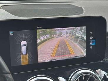 Mercedes GLB 200 — photo 16