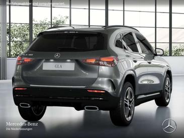 Mercedes GLA 180 Night Edition — photo 3