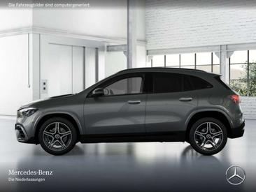 Mercedes GLA 180 Night Edition — photo 4