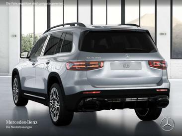 Mercedes GLB 200 Night Edition — photo 20