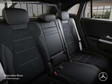 Mercedes GLA 200 Night Edition — photo 11