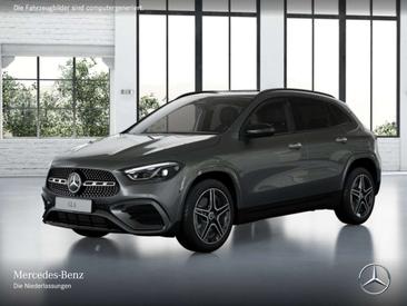 Mercedes GLA 180 Night Edition — photo 12