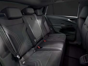 Volkswagen ID.5 Pro — photo 11