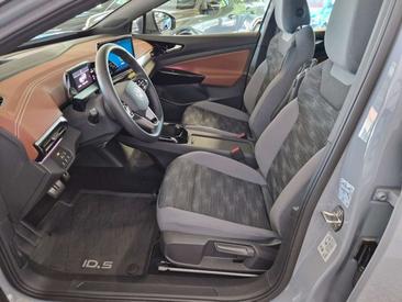 Volkswagen ID.5 Pro — photo 9