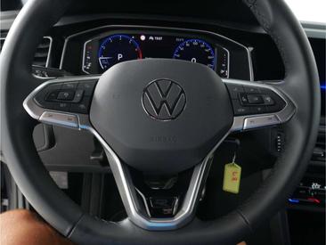 Volkswagen Taigo R-Line — photo 13