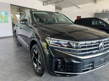 Volkswagen Touareg 4Motion Elegance — photo 3