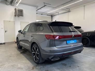 Volkswagen Touareg TDI 4Motion R-Line Final Edition — photo 3