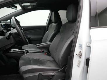 Volkswagen ID.5 — photo 11