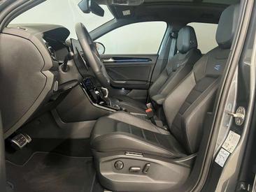 Volkswagen T-Roc R — photo 10