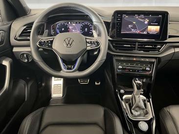 Volkswagen T-Roc R — photo 14