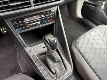 Volkswagen Taigo R-Line — photo 23