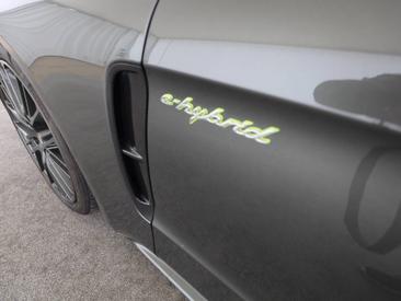 Porsche Panamera II ph2 Turbo S E-Hybrid — photo 11