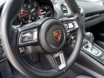 Porsche 718 type 982 Boxster T — photo 35