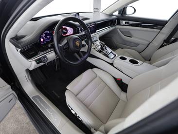 Porsche Panamera II ph2 Turbo S — photo 11
