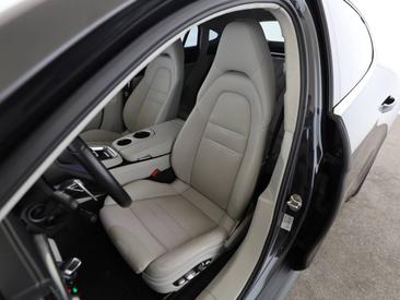 Porsche Panamera II ph2 Turbo S — photo 12