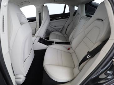 Porsche Panamera II ph2 Turbo S — photo 14