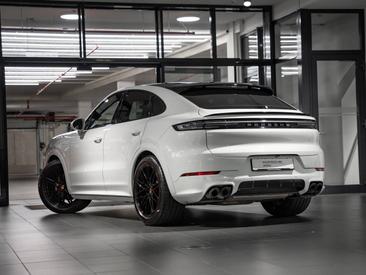 Porsche Cayenne III Coupé — photo 3