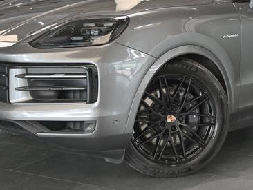 Porsche Cayenne III E-Hybrid Coupé — photo 6