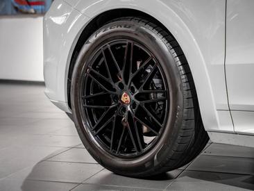 Porsche Cayenne III Coupé — photo 9