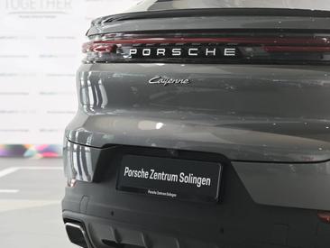Porsche Cayenne III E-Hybrid Coupé — photo 8