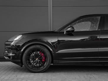 Porsche Cayenne III S E-Hybrid Coupé — photo 8