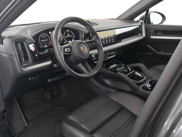 Porsche Cayenne III E-Hybrid Coupé — photo 11