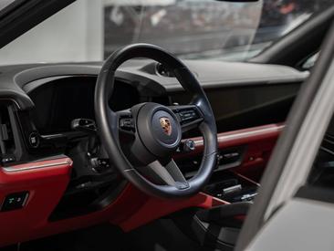 Porsche Cayenne III Coupé — photo 15