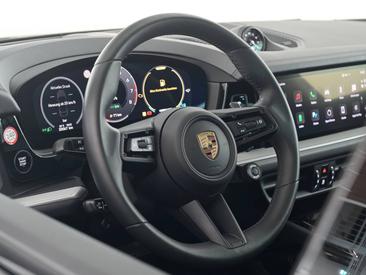 Porsche Cayenne III E-Hybrid Coupé — photo 13