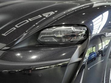 Porsche Taycan — photo 7