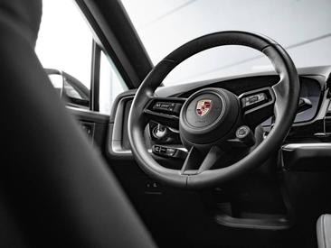 Porsche Cayenne III S E-Hybrid Coupé — photo 15