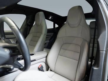 Porsche Taycan — photo 14