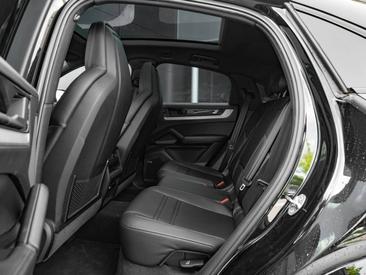 Porsche Cayenne III S E-Hybrid Coupé — photo 18