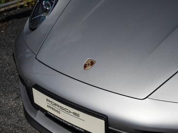 Porsche 992 I Carrera 4S — photo 13