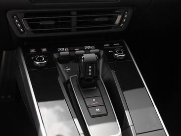 Porsche 992 I Carrera 4S — photo 23