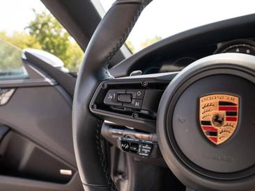 Porsche 992 I Carrera 4S — photo 32