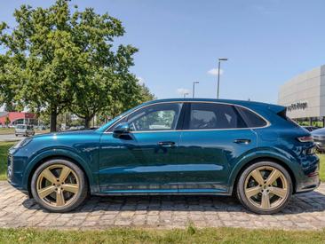 Porsche Cayenne III Turbo E-Hybrid — photo 2