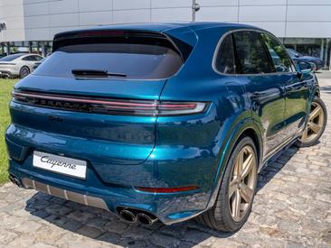 Porsche Cayenne III Turbo E-Hybrid — photo 5