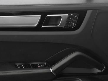 Porsche Cayenne III E-Hybrid Coupé Platinum Edition — photo 14