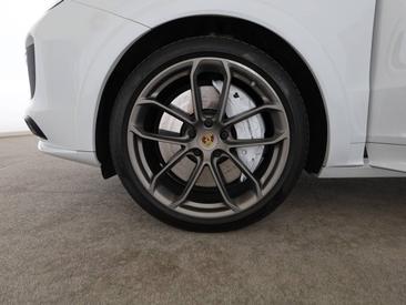 Porsche Cayenne III Turbo Coupé — photo 11
