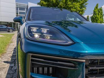Porsche Cayenne III Turbo E-Hybrid — photo 9