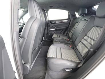 Porsche Cayenne III Turbo Coupé — photo 16