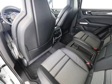 Porsche Cayenne III Turbo Coupé — photo 17