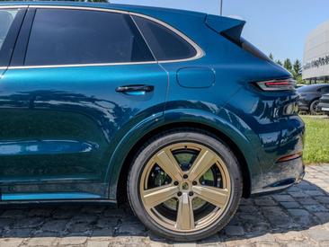 Porsche Cayenne III Turbo E-Hybrid — photo 14