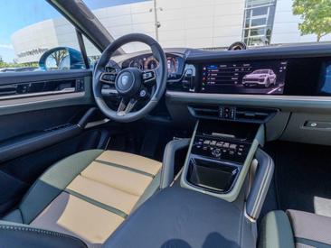Porsche Cayenne III Turbo E-Hybrid — photo 21
