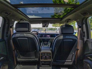 Porsche Cayenne III Turbo E-Hybrid — photo 22