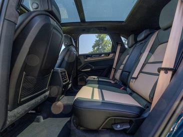 Porsche Cayenne III Turbo E-Hybrid — photo 23