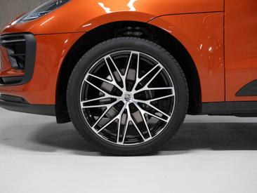 Porsche Macan S — photo 4